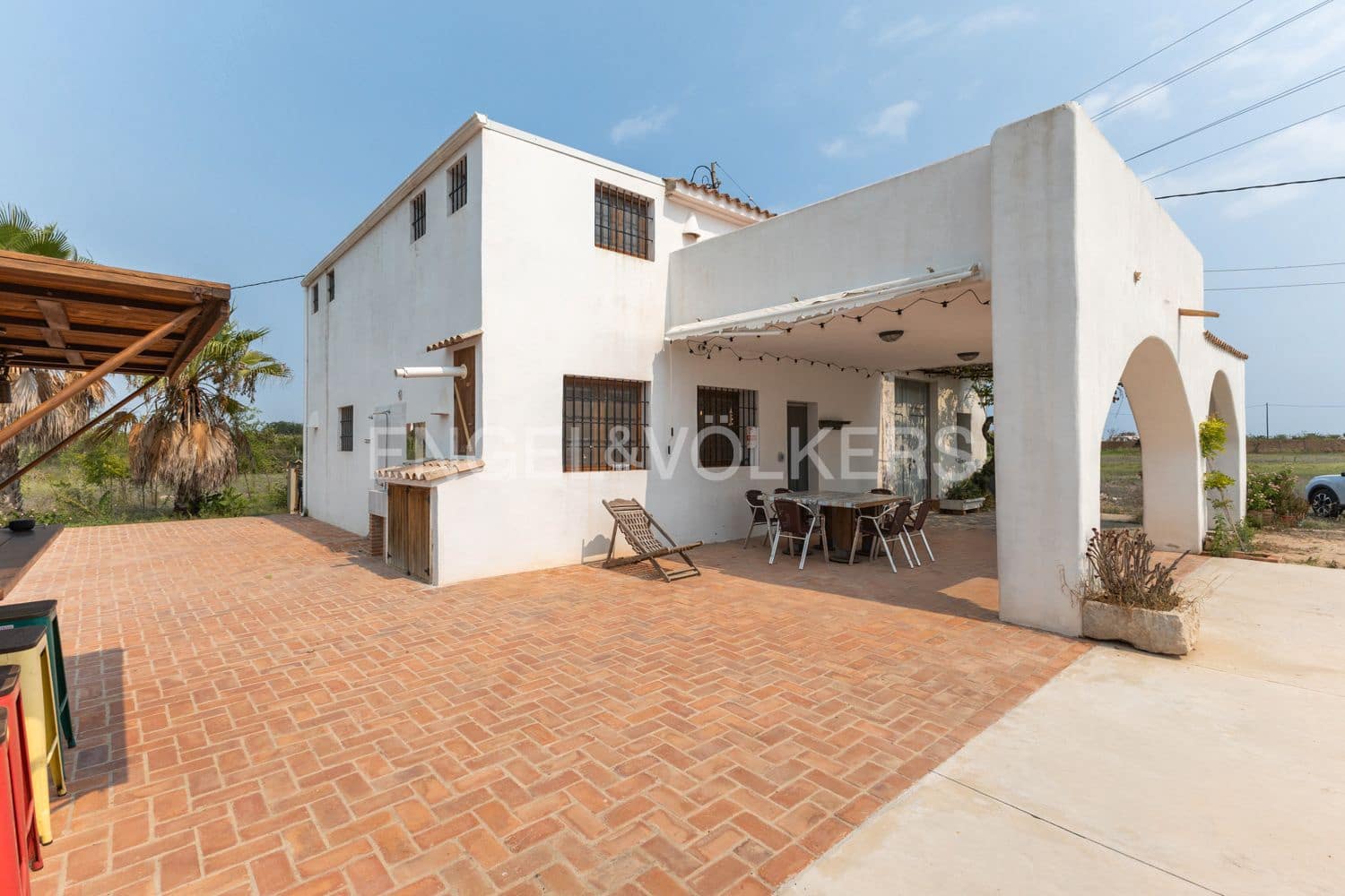 4 bedroom Finca/Country House for sale in Sueca with garage - € 545,000 (Ref: 9194947)