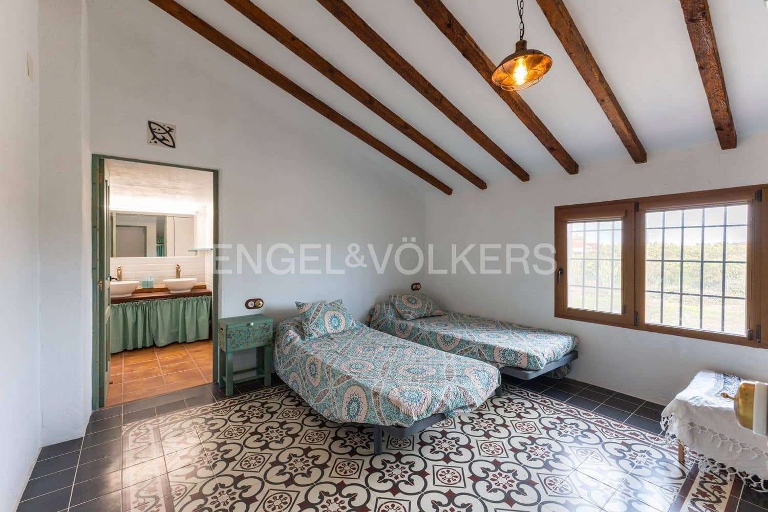 4 bedroom Finca/Country House for sale in Sueca with garage - € 545,000 (Ref: 9194947)