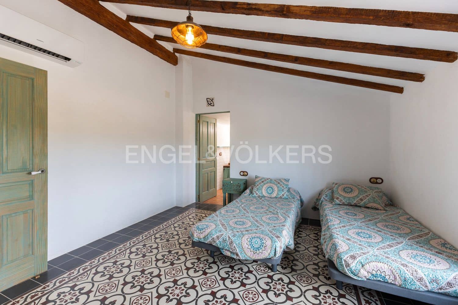 4 bedroom Finca/Country House for sale in Sueca with garage - € 545,000 (Ref: 9194947)