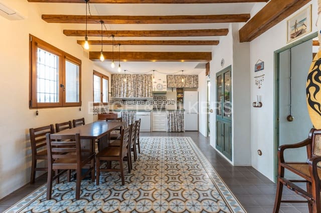 4 bedroom Finca/Country House for sale in Mareny Blau, Sueca with garage - € 545,000 (Ref: 9194947)