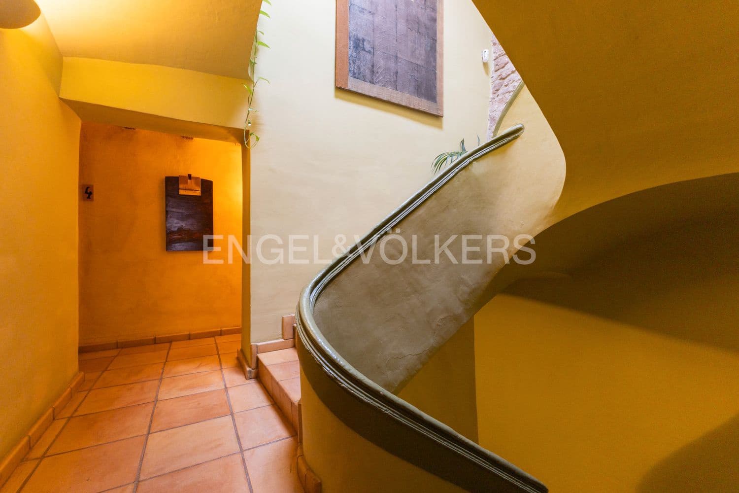 11 bedroom Hotel for sale in Vilafames - € 993,000 (Ref: 9197023)