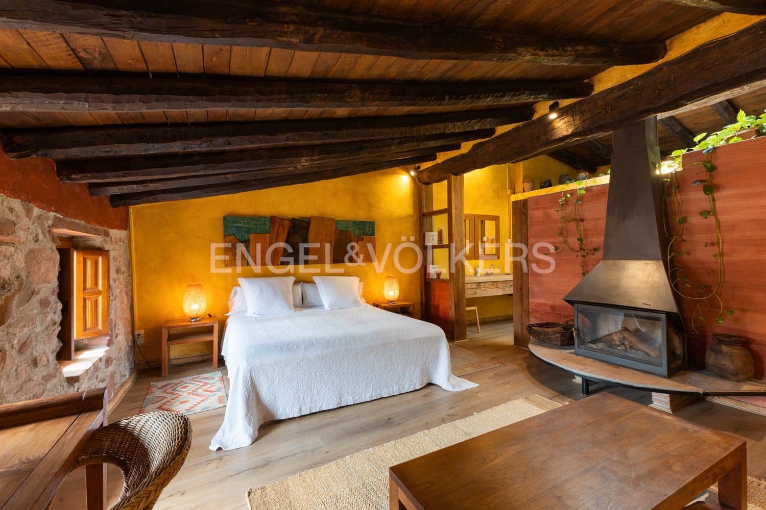 11 bedroom Hotel for sale in Vilafames - € 993,000 (Ref: 9197023)