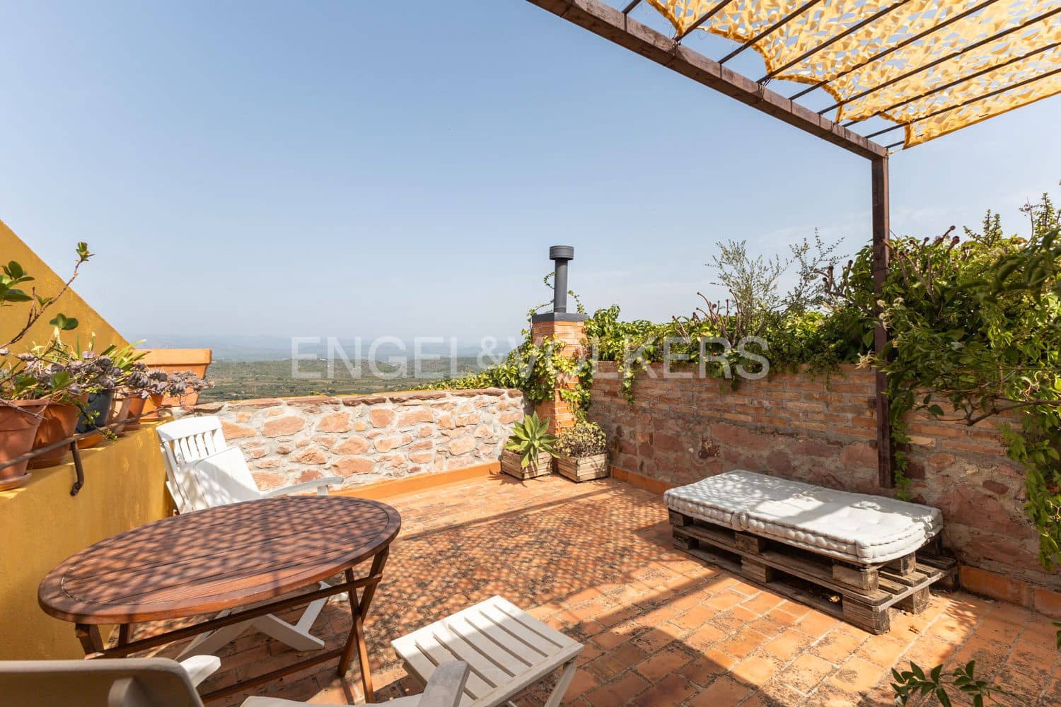 11 bedroom Hotel for sale in Vilafames - € 993,000 (Ref: 9197023)
