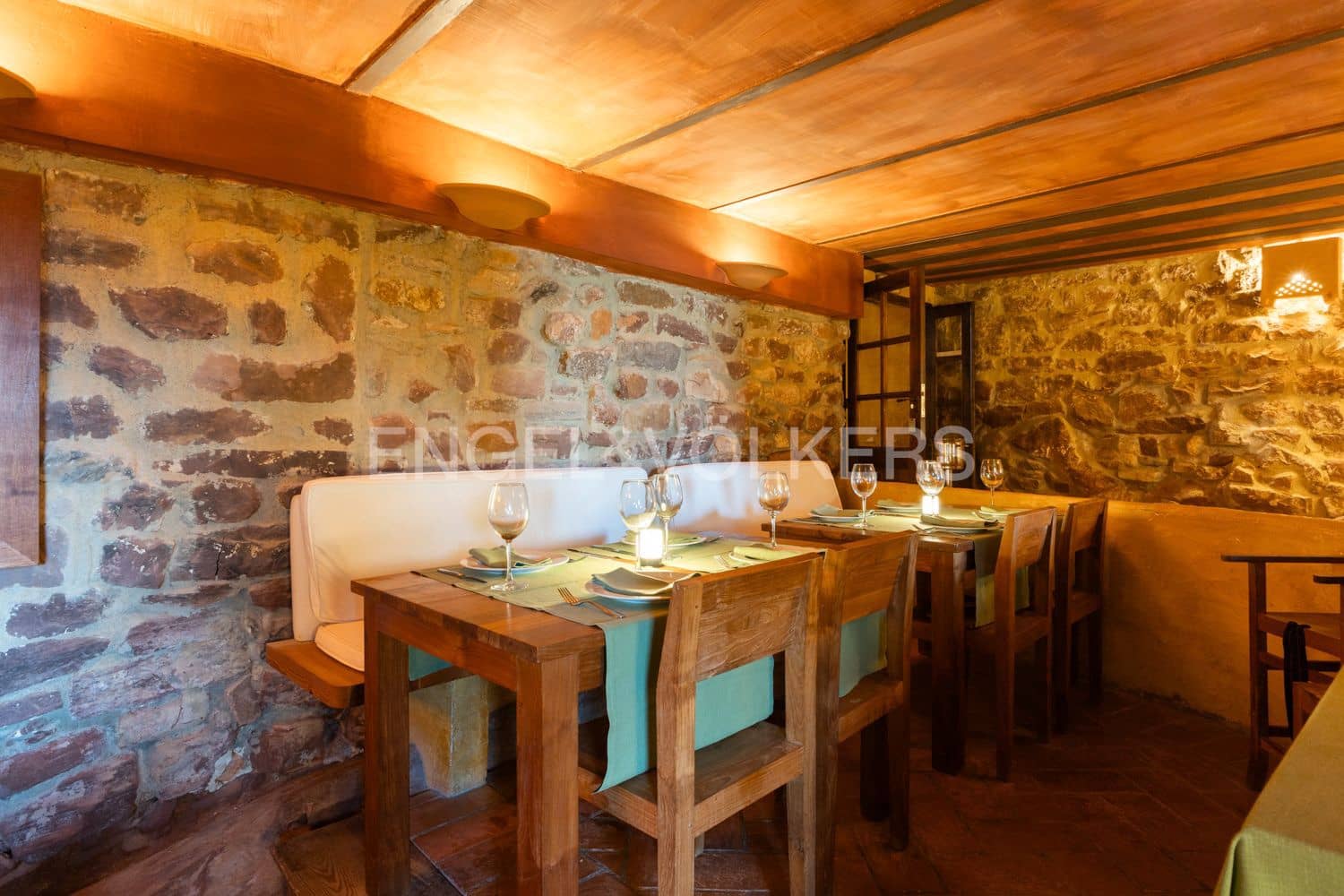 11 bedroom Hotel for sale in Vilafames - € 993,000 (Ref: 9197023)