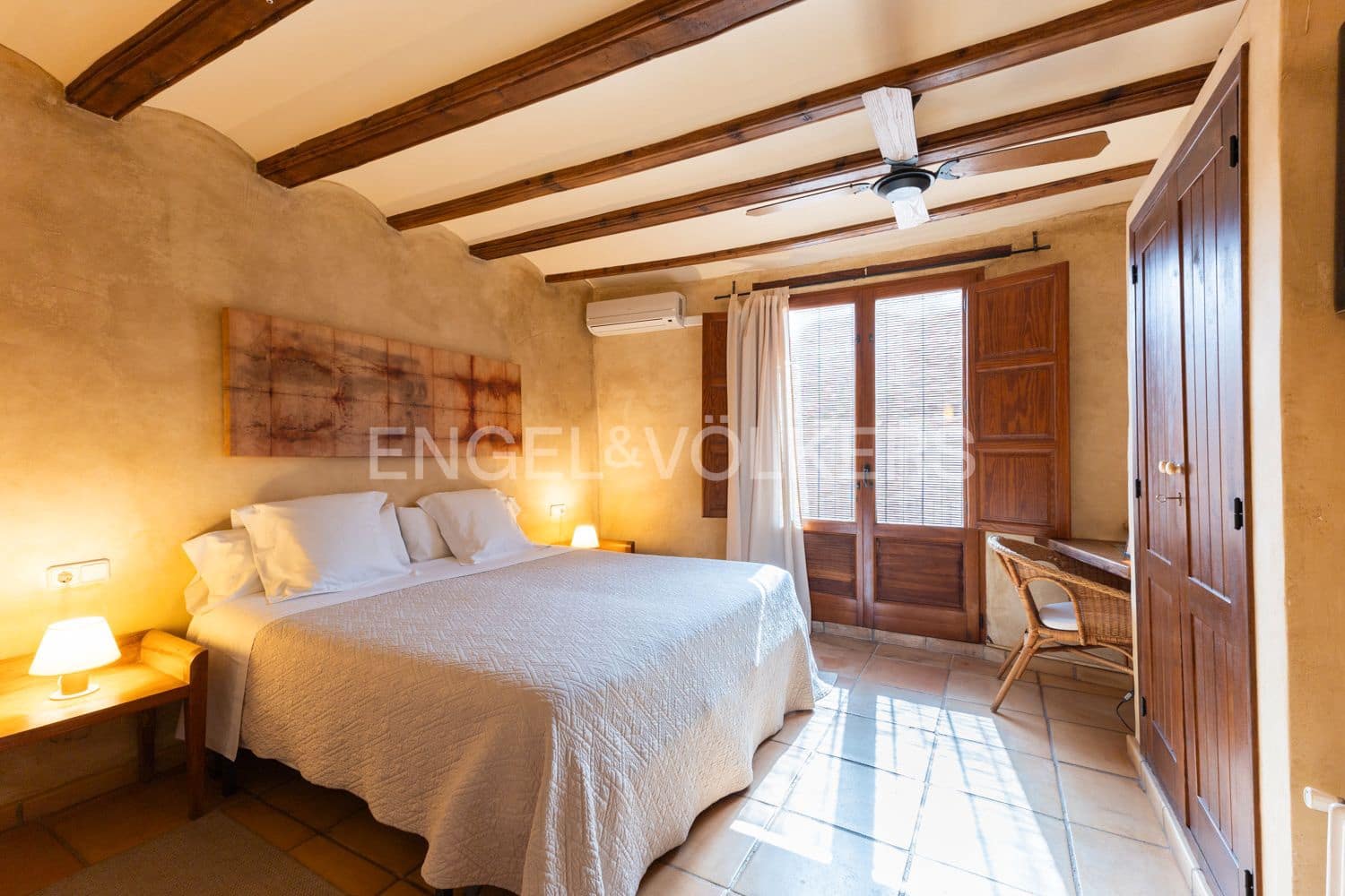 11 bedroom Hotel for sale in Vilafames - € 993,000 (Ref: 9197023)