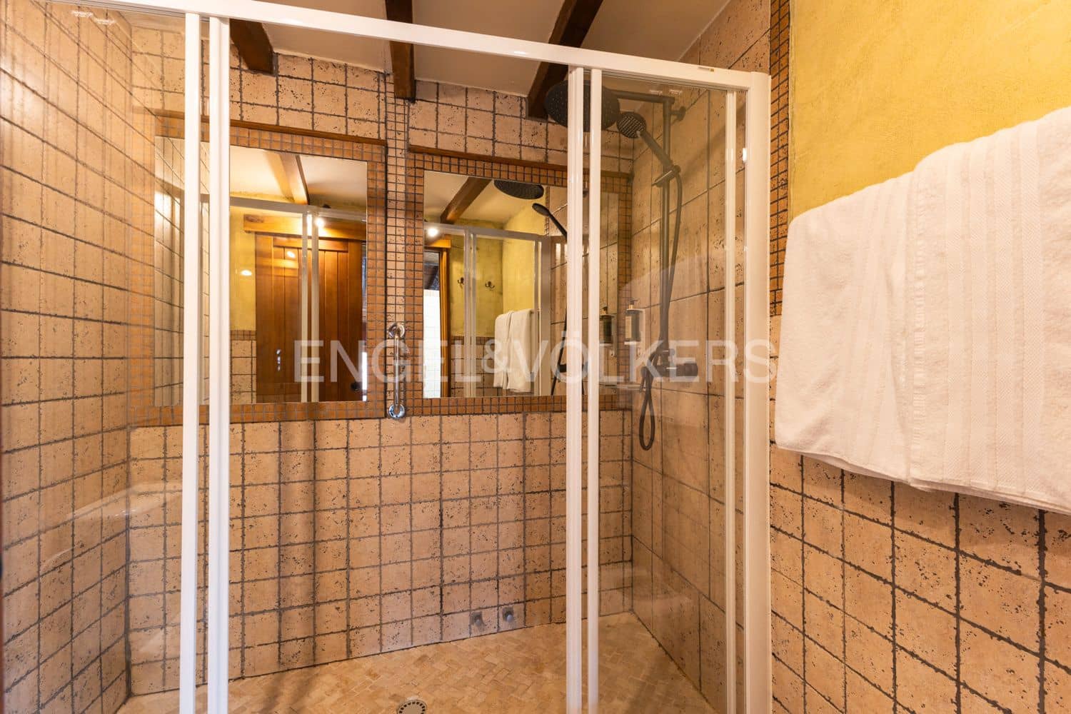 11 bedroom Hotel for sale in Vilafames - € 993,000 (Ref: 9197023)