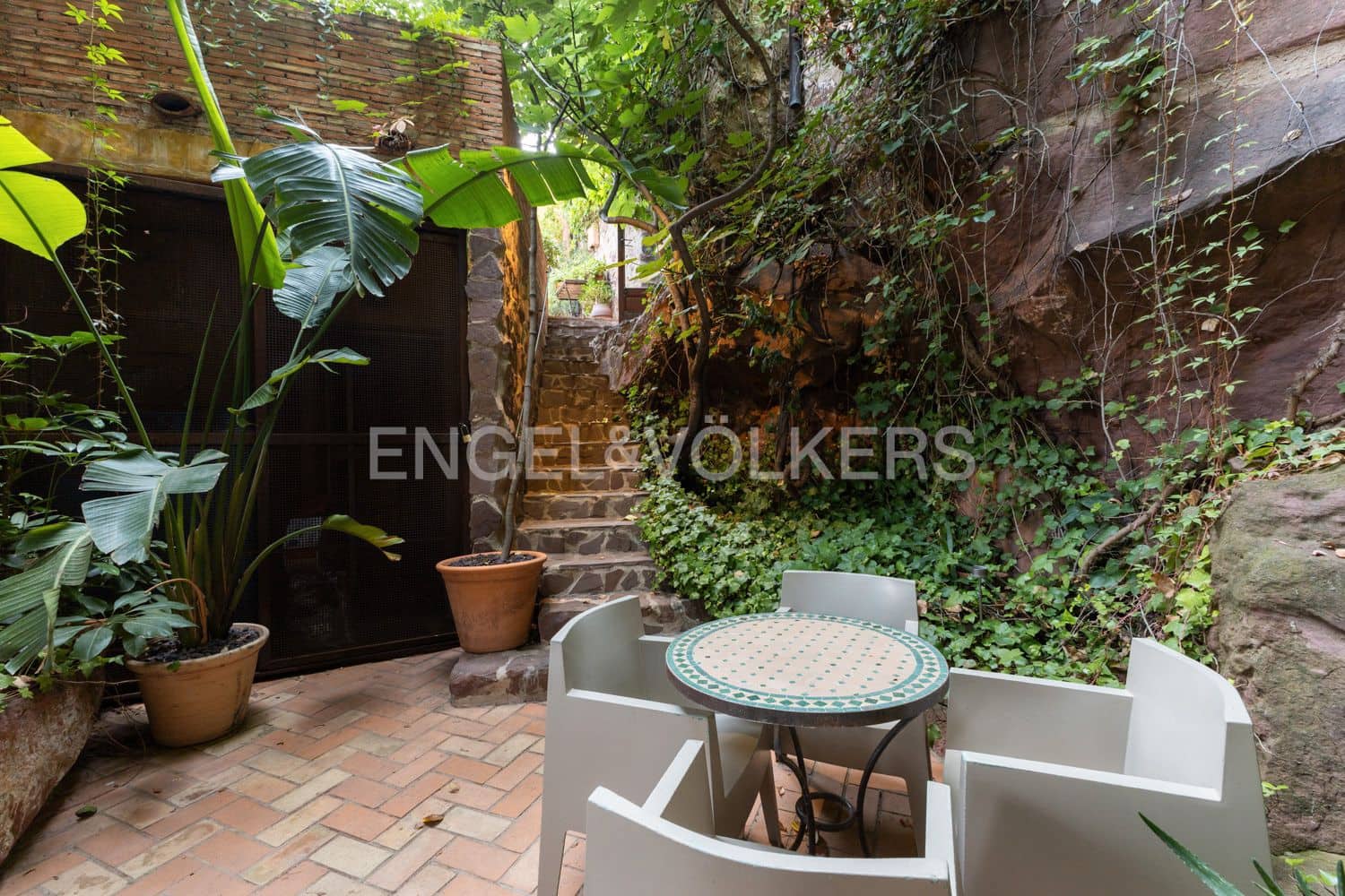 11 bedroom Hotel for sale in Vilafames - € 993,000 (Ref: 9197023)