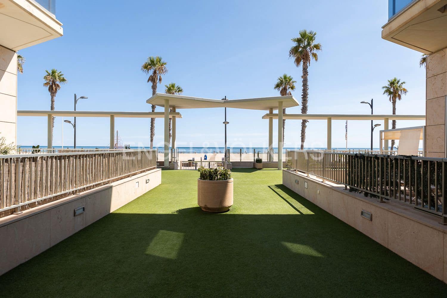 1 bedroom Flat for sale in Alboraya / Alboraia with garage - € 595,000 (Ref: 9201747)
