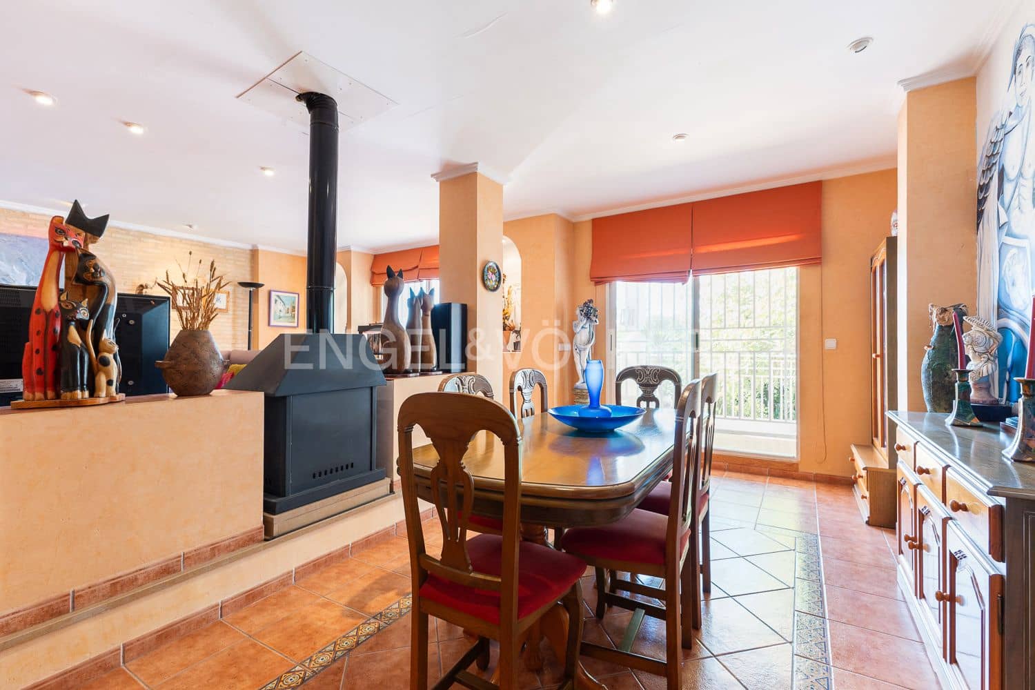 3 bedroom Villa for sale in Benifaio with pool garage - € 499,000 (Ref: 9203384)