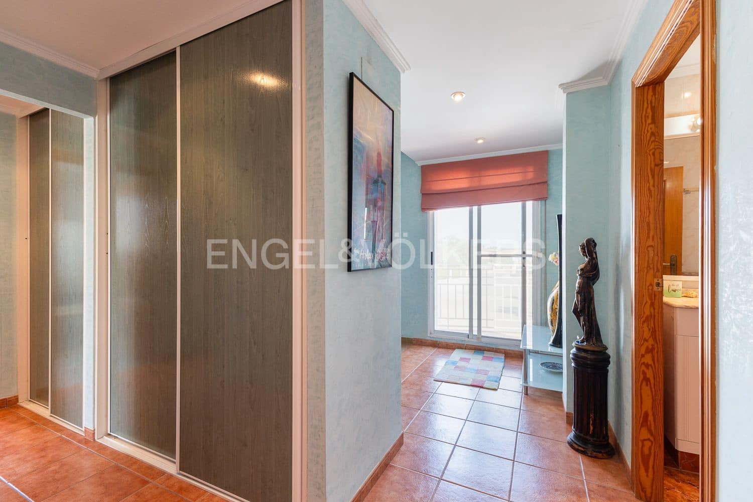 3 bedroom Villa for sale in Benifaio with pool garage - € 499,000 (Ref: 9203384)