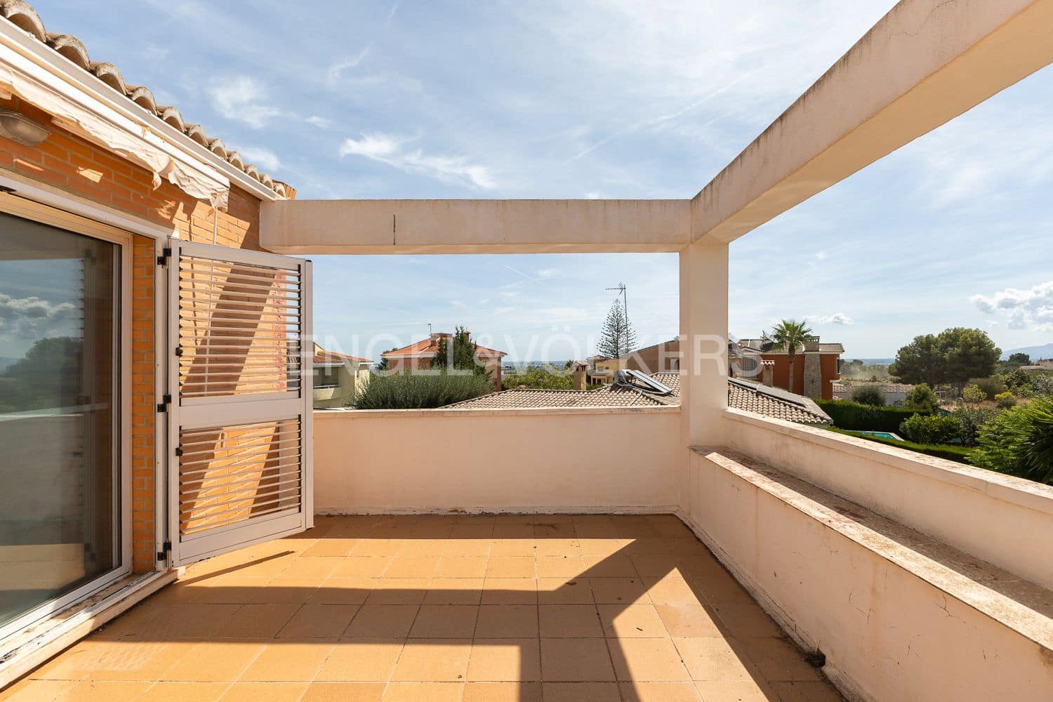 3 bedroom Villa for sale in Benifaio with pool garage - € 499,000 (Ref: 9203384)