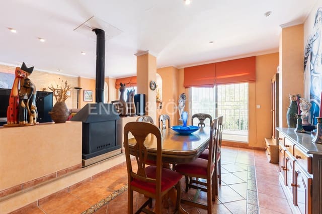 3 bedroom Villa for sale in Benifaió with pool garage - € 499,000 (Ref: 9203384)