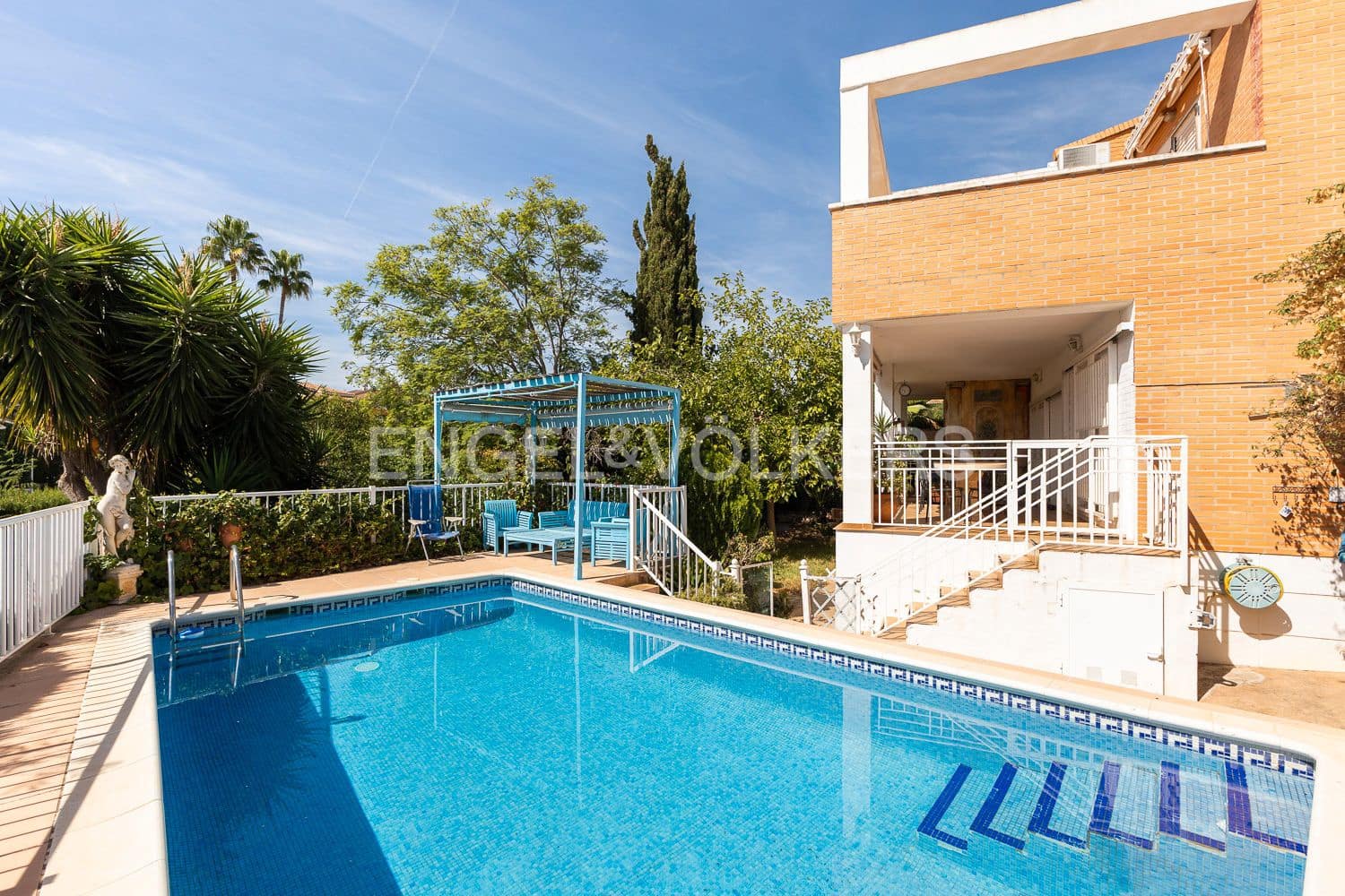 3 bedroom Villa for sale in Benifaio with pool garage - € 499,000 (Ref: 9203384)
