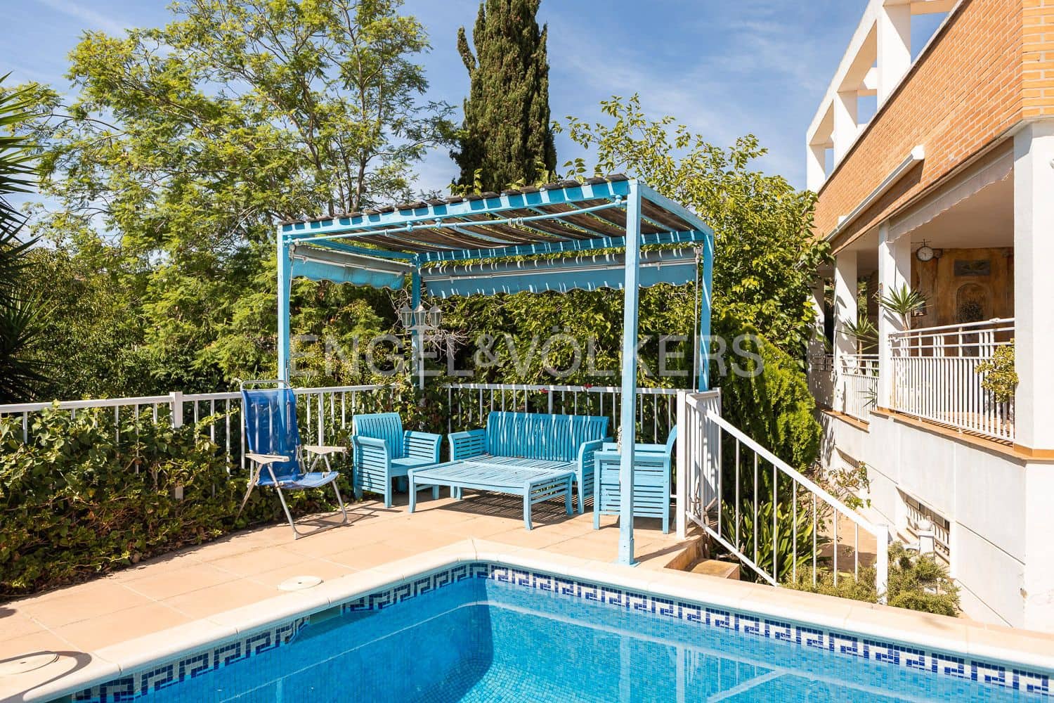 3 bedroom Villa for sale in Benifaio with pool garage - € 499,000 (Ref: 9203384)