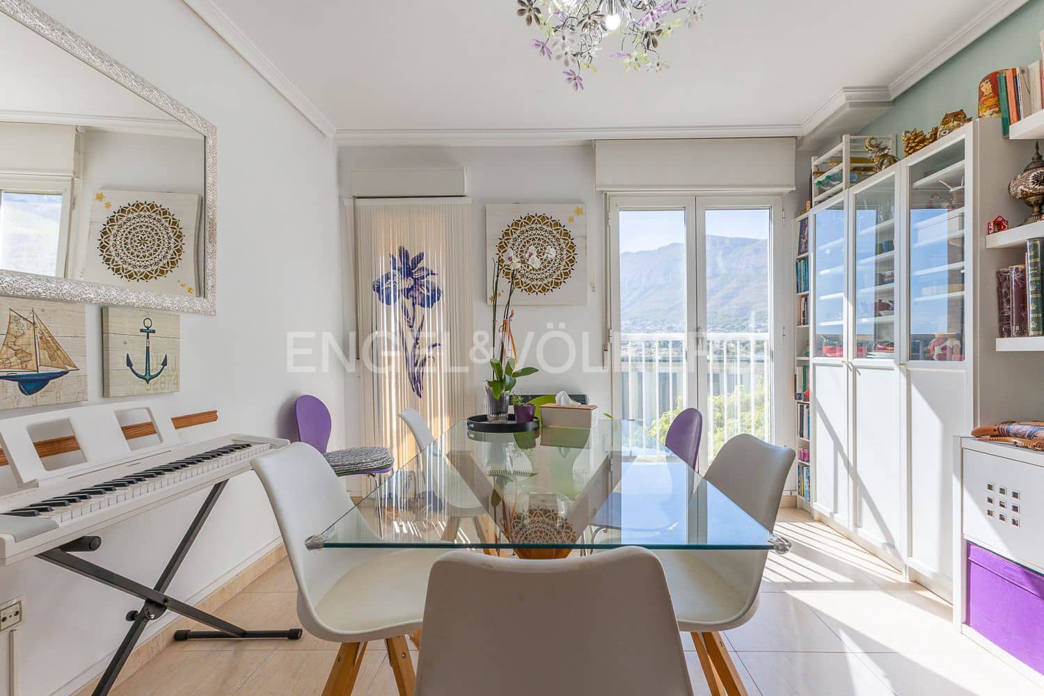 2 bedroom Flat for sale in Denia with pool - € 280,000 (Ref: 9207444)