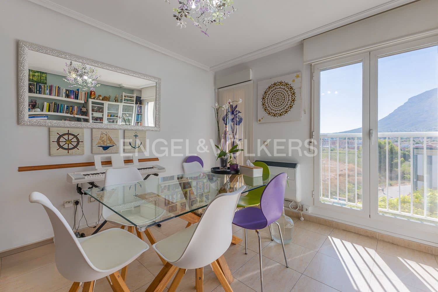 2 bedroom Flat for sale in Denia with pool - € 280,000 (Ref: 9207444)