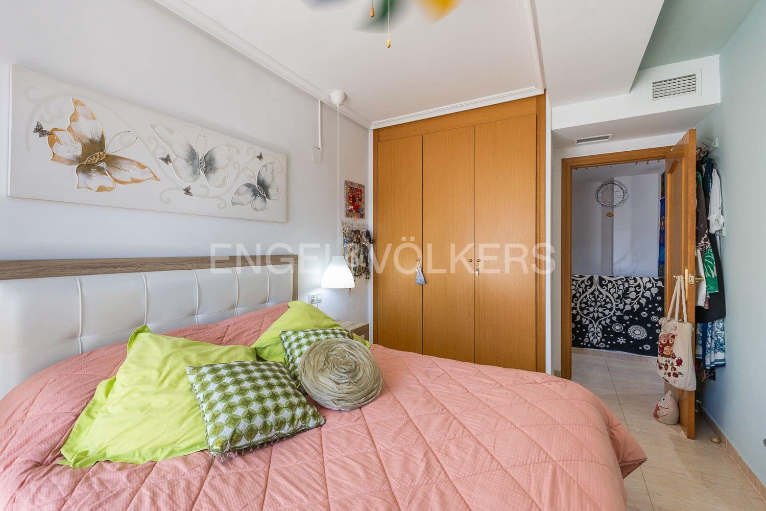 2 bedroom Flat for sale in Denia with pool - € 280,000 (Ref: 9207444)