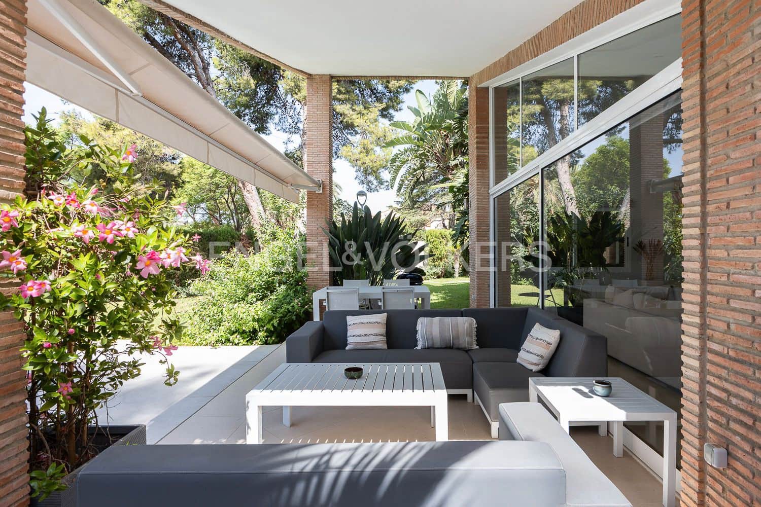 4 soverom Villa til salgs i Pucol med svømmebasseng garasje - € 1 460 000 (Ref: 9207448)