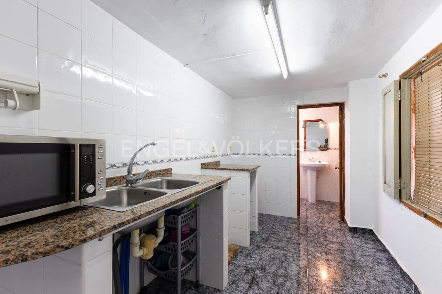 3 makuuhuone Maalaistalo myytävänä paikassa Alzira mukana 
autotalli - 157 000 € (Ref: 9207781)