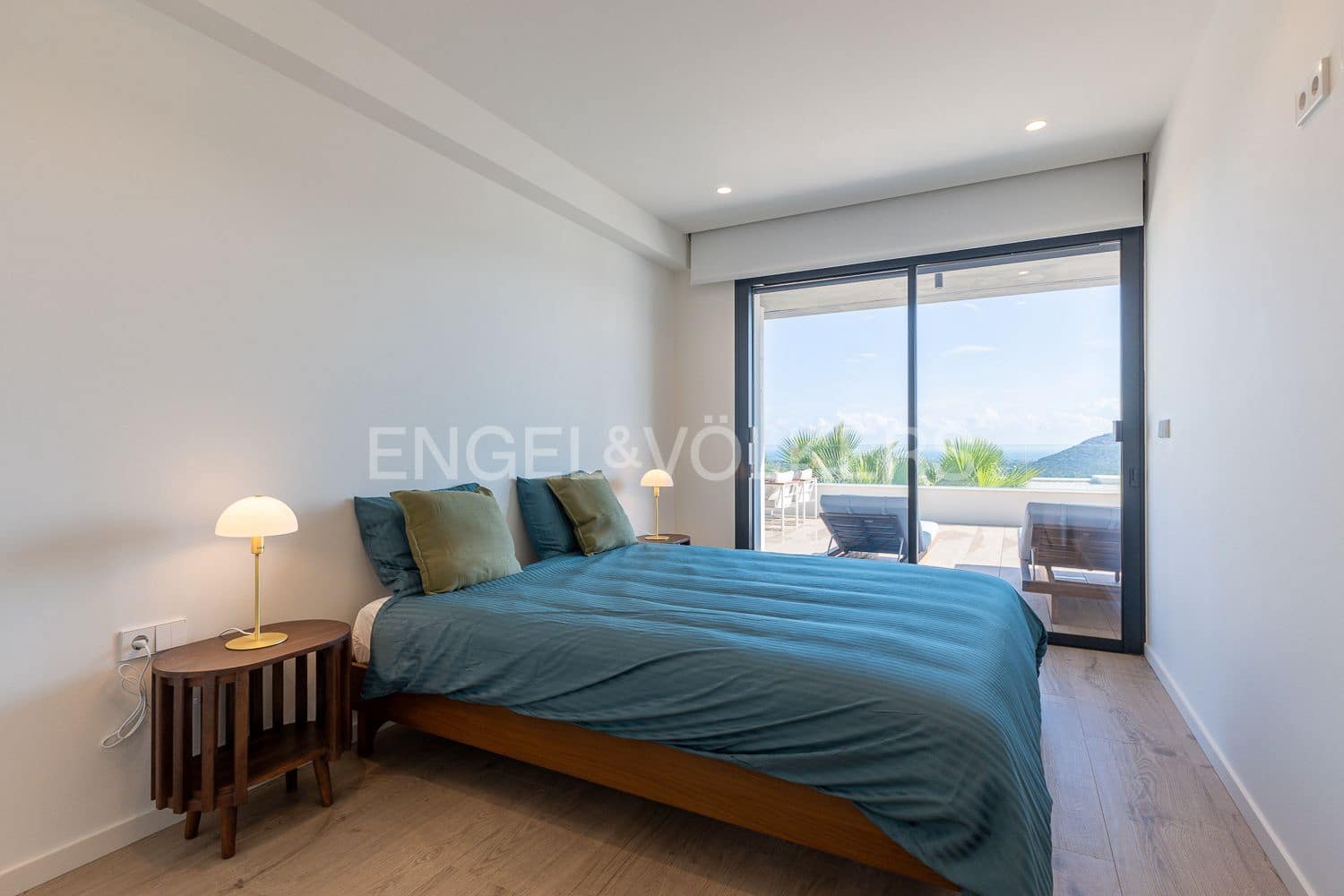 3 bedroom Apartment for rent in Pedreguer with pool garage - € 2,600 (Ref: 9220298)