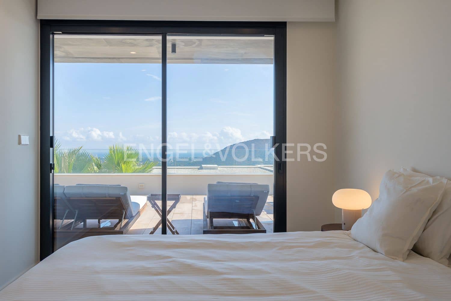 3 bedroom Apartment for rent in Pedreguer with pool garage - € 2,600 (Ref: 9220298)