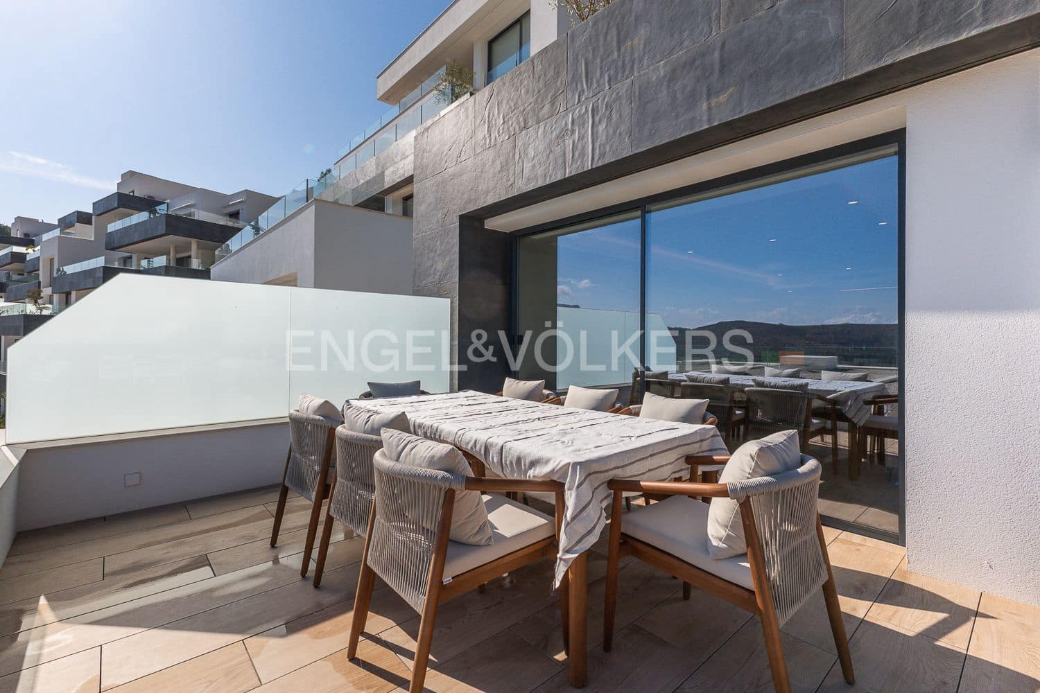 3 bedroom Apartment for rent in Pedreguer with pool garage - € 2,600 (Ref: 9220298)