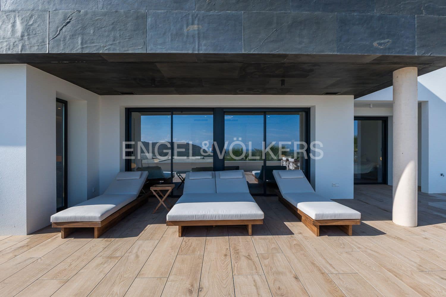 3 bedroom Apartment for rent in Pedreguer with pool garage - € 2,600 (Ref: 9220298)