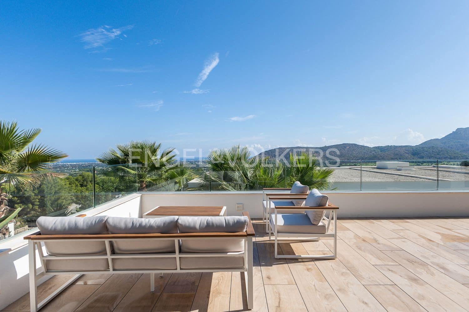 3 bedroom Apartment for rent in Pedreguer with pool garage - € 2,600 (Ref: 9220298)