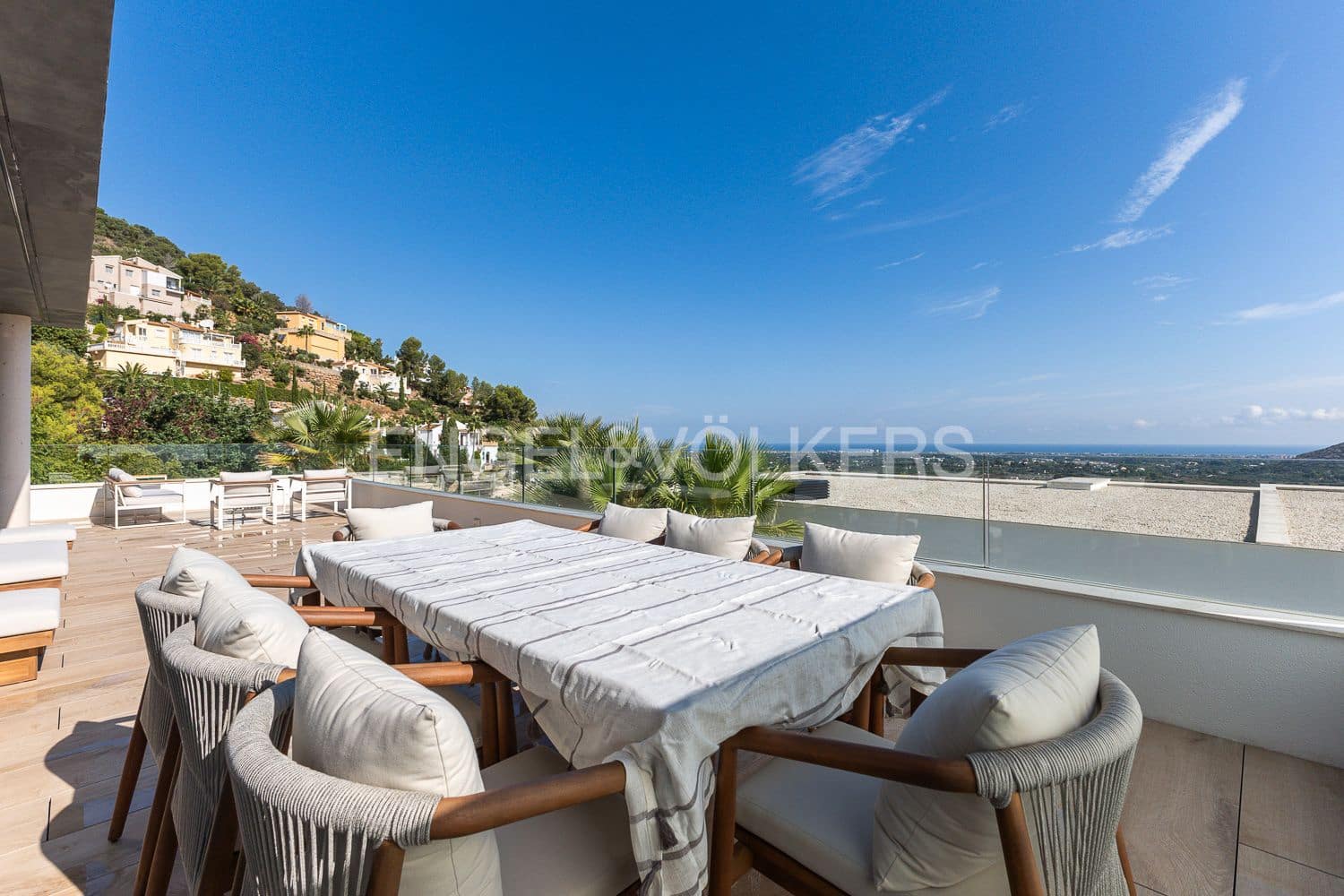 3 bedroom Apartment for rent in Pedreguer with pool garage - € 2,600 (Ref: 9220298)