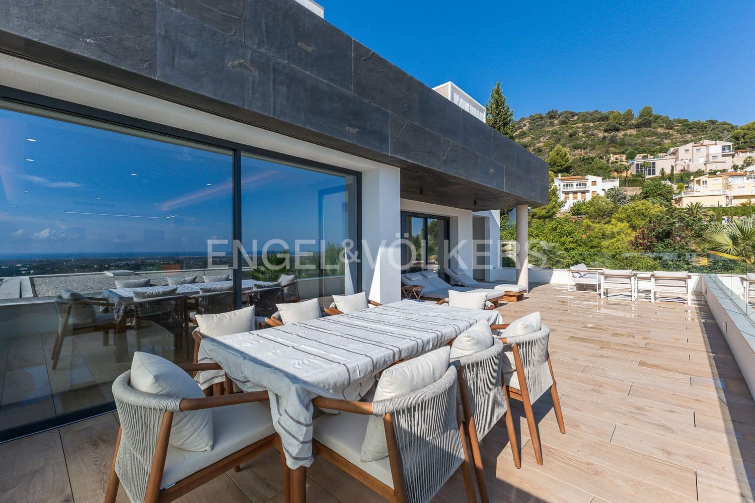 3 bedroom Apartment for rent in Pedreguer with pool garage - € 2,600 (Ref: 9220298)