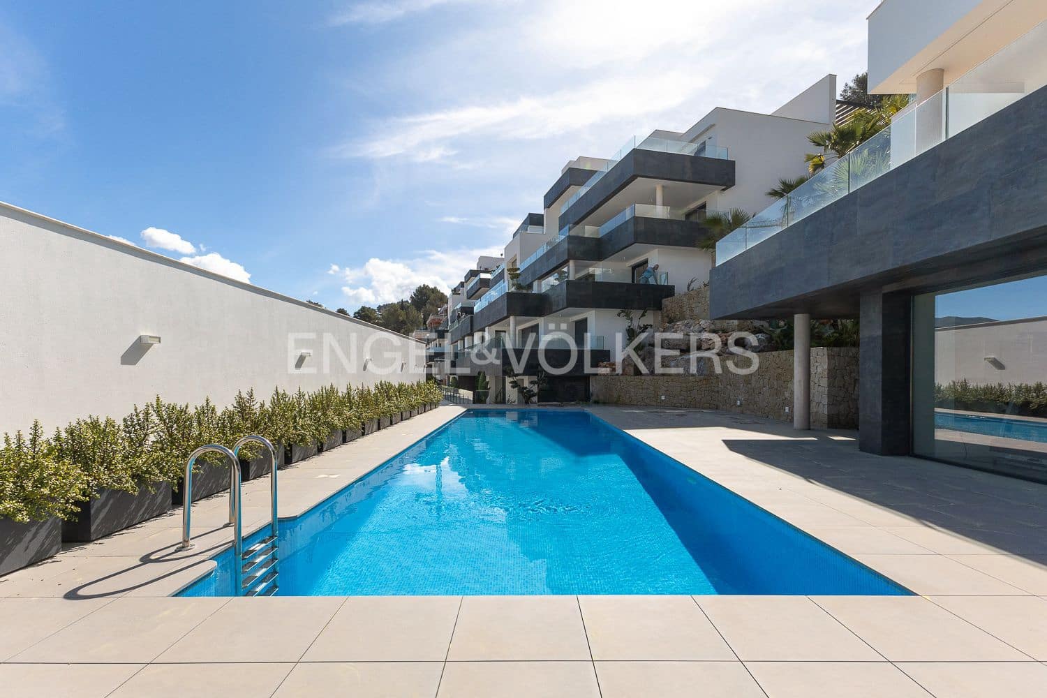 3 bedroom Apartment for rent in Pedreguer with pool garage - € 2,600 (Ref: 9220298)