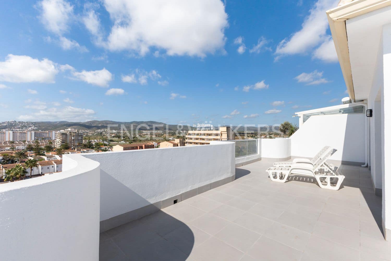 Apartamento Playa de 2 habitaciones en Peñíscola en venta con piscina garaje - 399.000 € (Ref: 9227679)