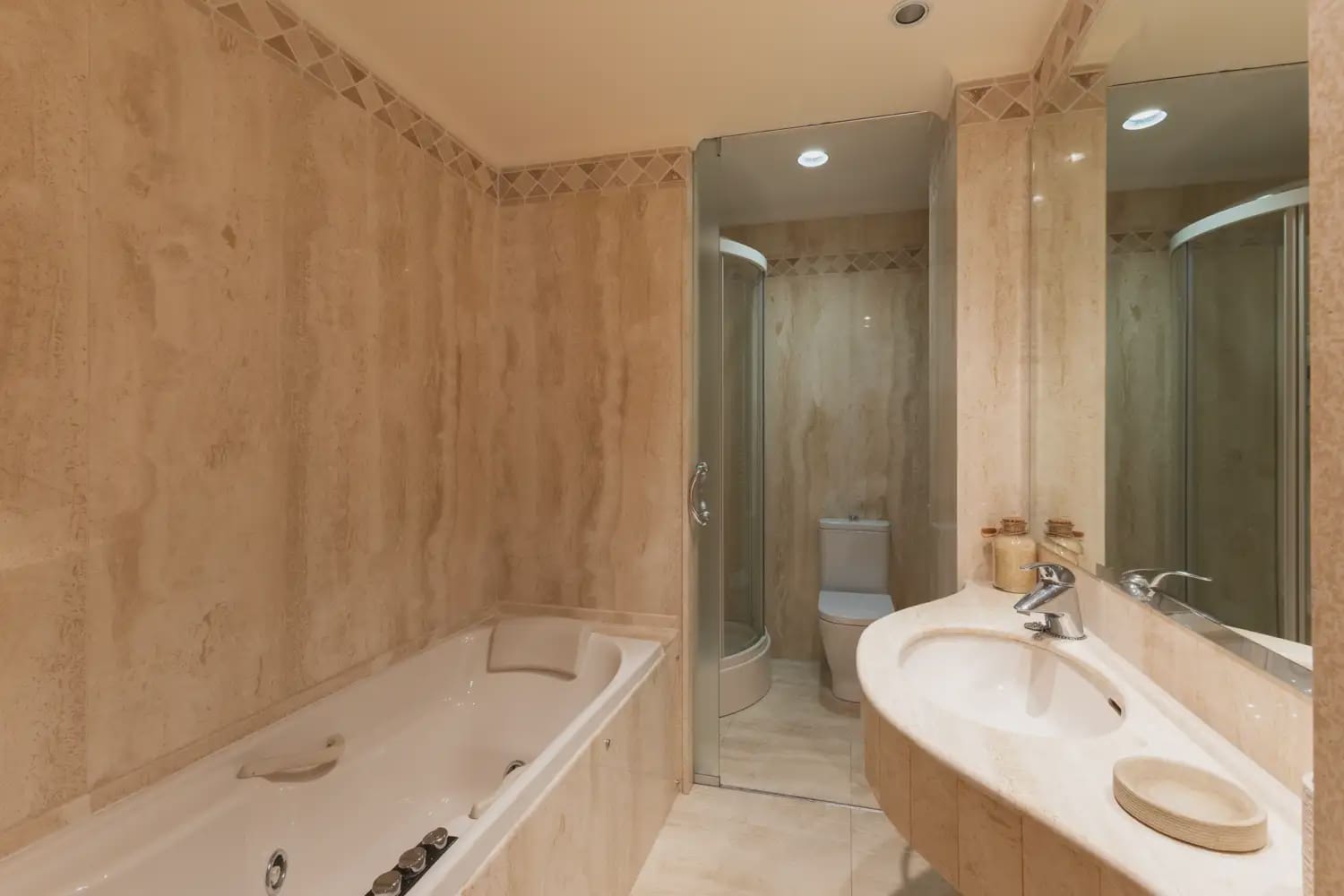 Piso de 3 habitaciones en Castelló de la Plana en venta - 339.000 € (Ref: 9227810)