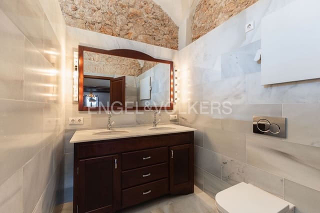 14 bedroom Townhouse for sale in Manuel with pool - € 645,000 (Ref: 9231252)
