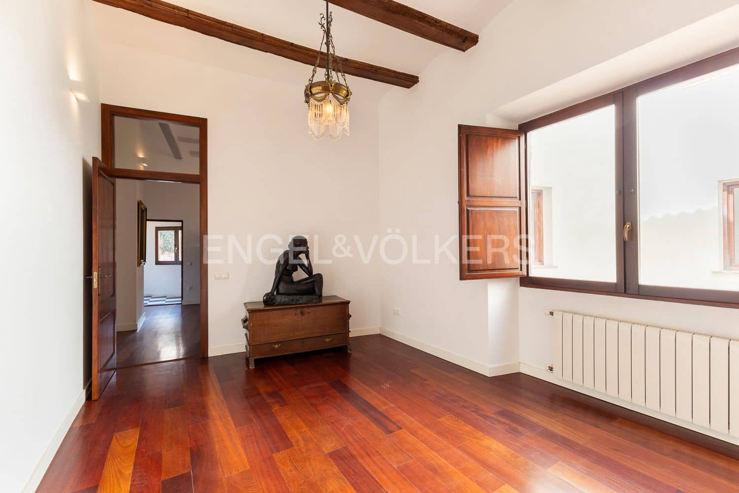 14 bedroom Townhouse for sale in Manuel with pool - € 645,000 (Ref: 9231252)