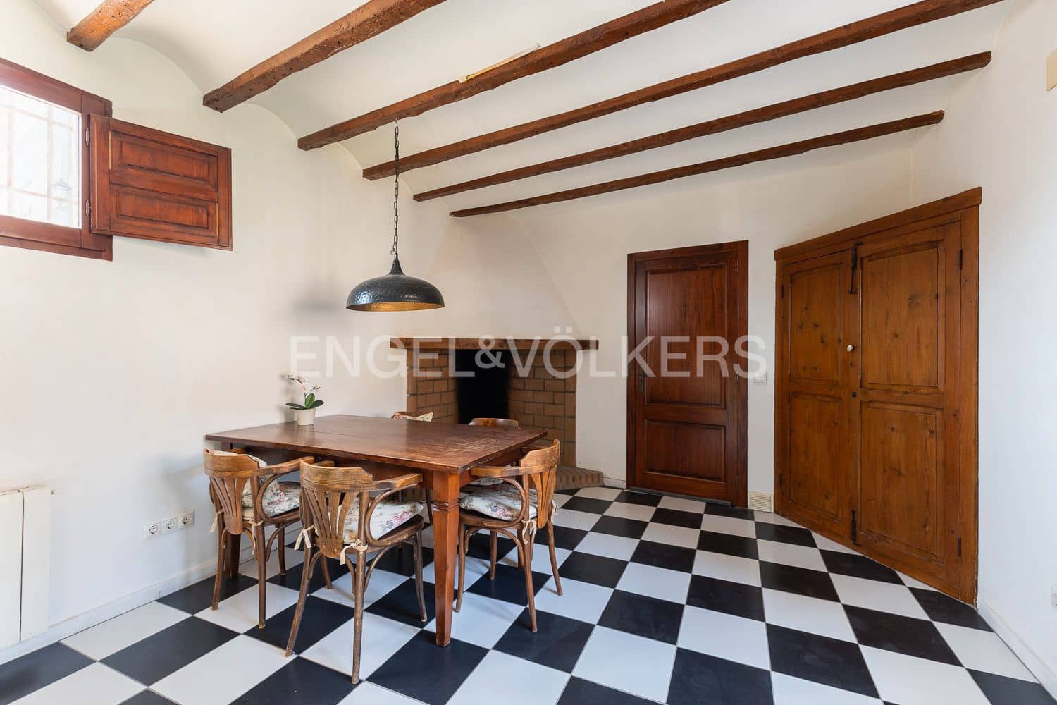 14 bedroom Townhouse for sale in Manuel with pool - € 645,000 (Ref: 9231252)