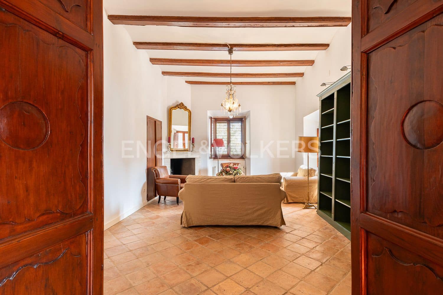 14 bedroom Townhouse for sale in Manuel with pool - € 645,000 (Ref: 9231252)