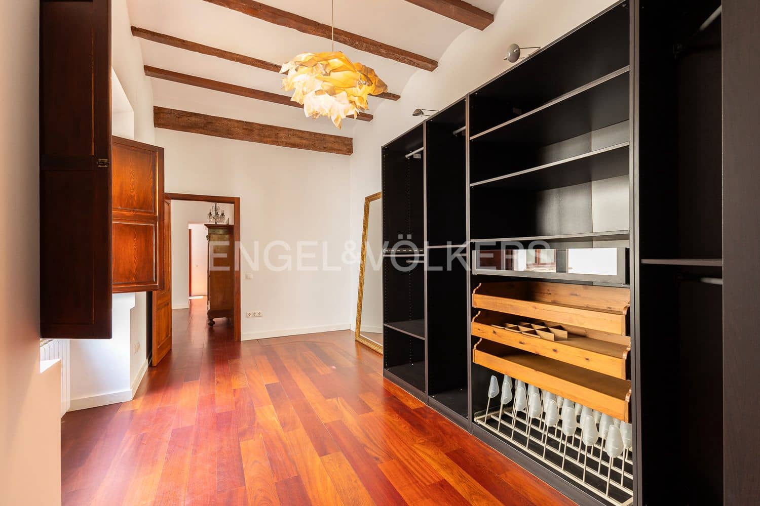 14 bedroom Townhouse for sale in Manuel with pool - € 645,000 (Ref: 9231252)
