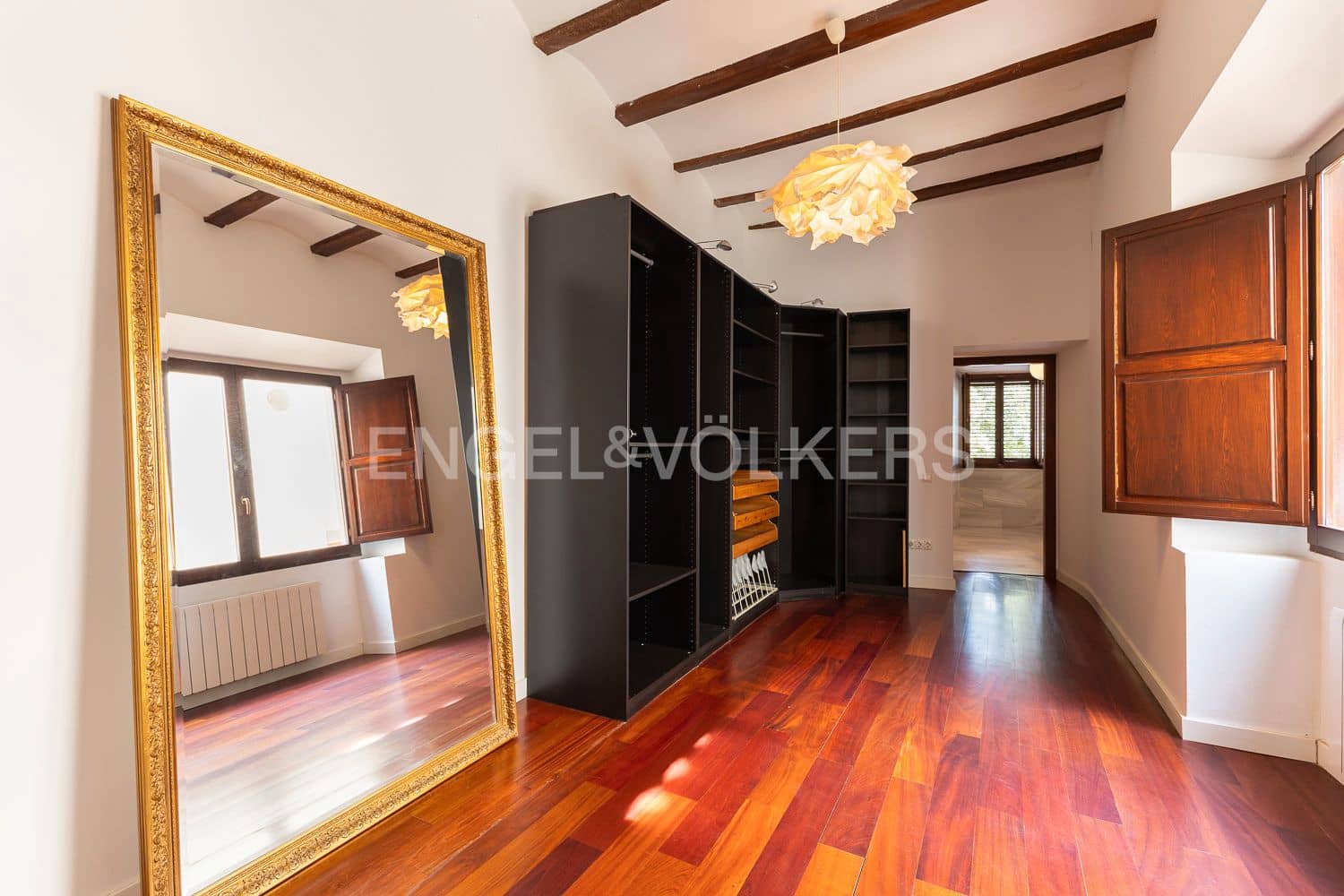 14 bedroom Townhouse for sale in Manuel with pool - € 645,000 (Ref: 9231252)