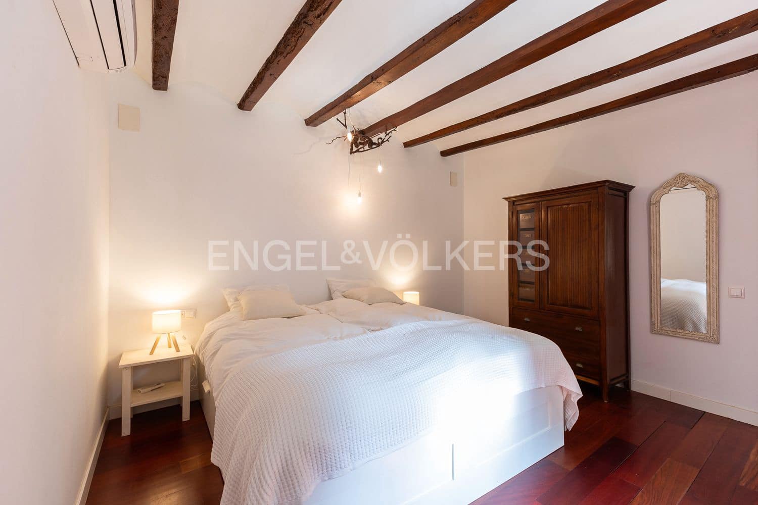 14 bedroom Townhouse for sale in Manuel with pool - € 645,000 (Ref: 9231252)