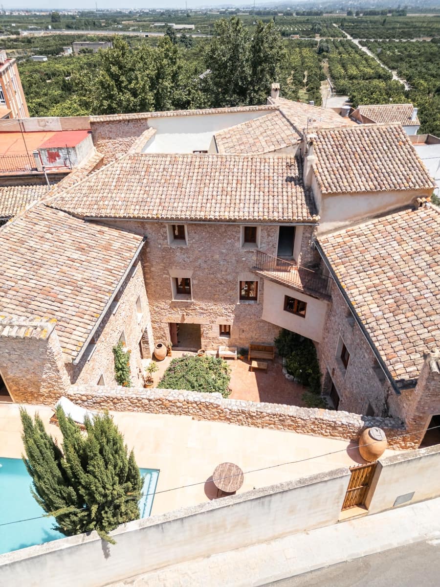 14 bedroom Townhouse for sale in Manuel with pool - € 645,000 (Ref: 9231252)