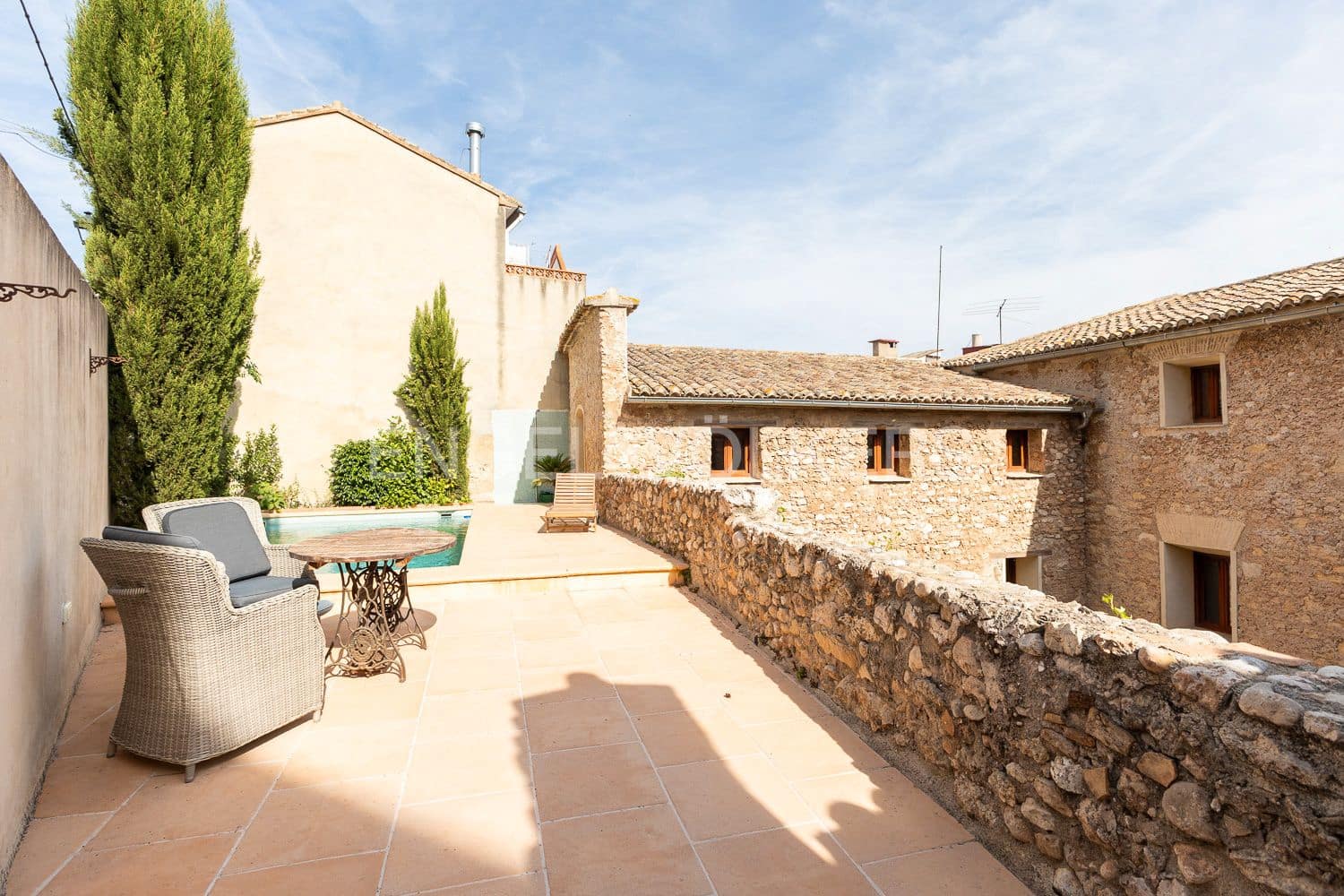 14 bedroom Townhouse for sale in Manuel with pool - € 645,000 (Ref: 9231252)
