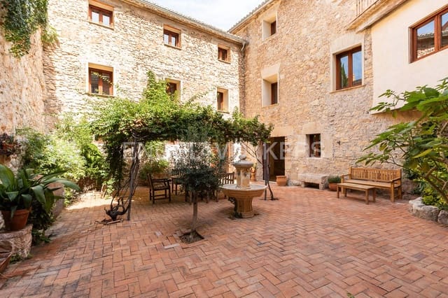 14 bedroom Townhouse for sale in Manuel with pool - € 645,000 (Ref: 9231252)