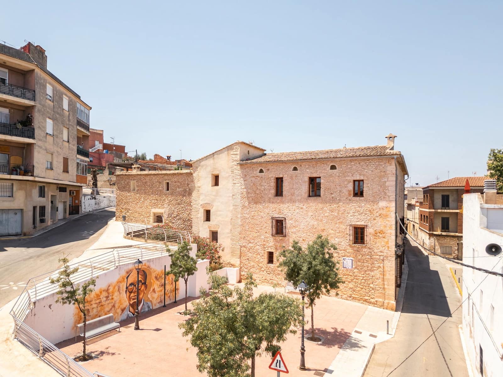 14 bedroom Townhouse for sale in Manuel with pool - € 645,000 (Ref: 9231252)