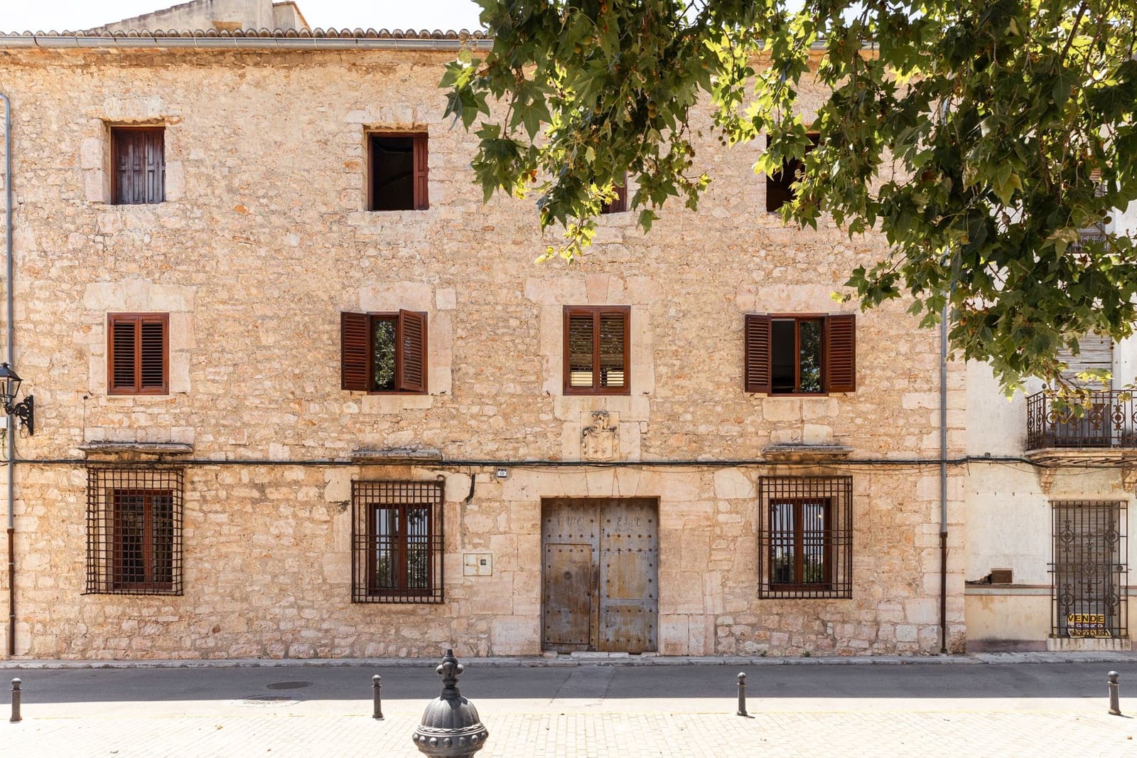 14 bedroom Townhouse for sale in Manuel with pool - € 645,000 (Ref: 9231252)