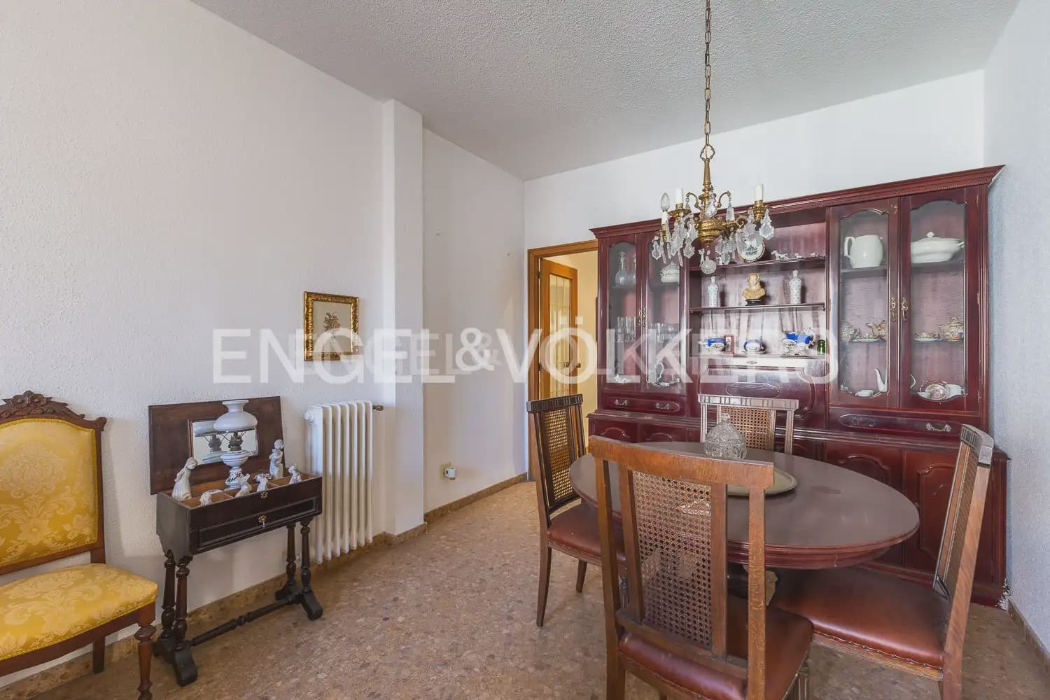 4 Zimmer Wohnung zu verkaufen in Valencia Stadt mit Garage - 975.000 € (Ref: 9235200)
