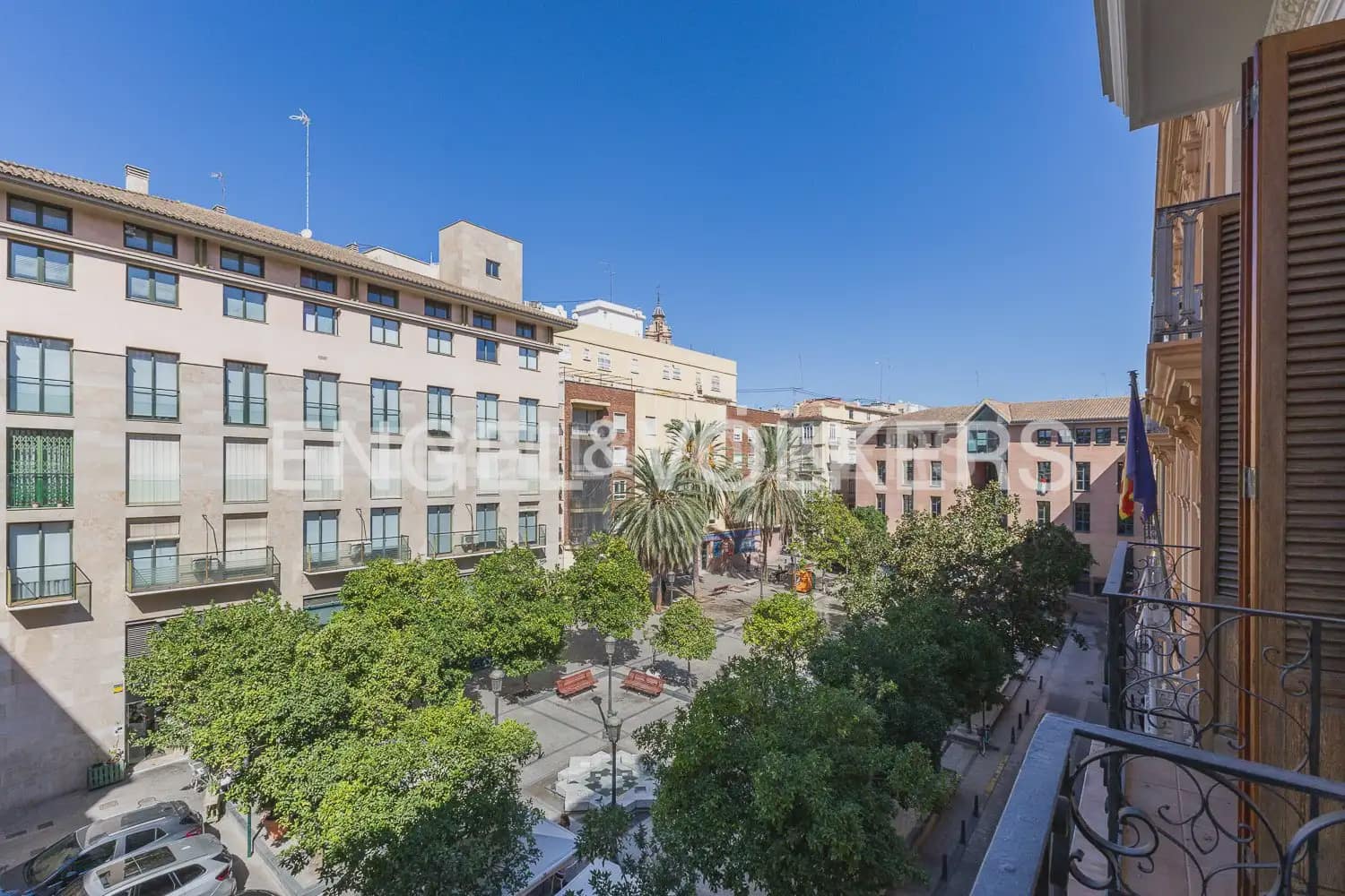 4 Zimmer Wohnung zu verkaufen in Valencia Stadt mit Garage - 975.000 € (Ref: 9235200)