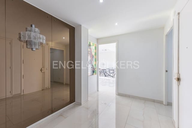 5 bedroom Flat for sale in Centro, Castelló de la Plana - € 315,000 (Ref: 9235203)