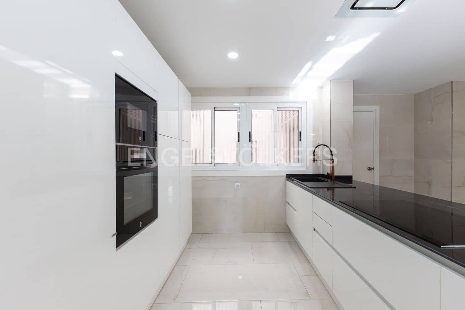 Piso de 5 habitaciones en Castelló de la Plana en venta - 315.000 € (Ref: 9235203)