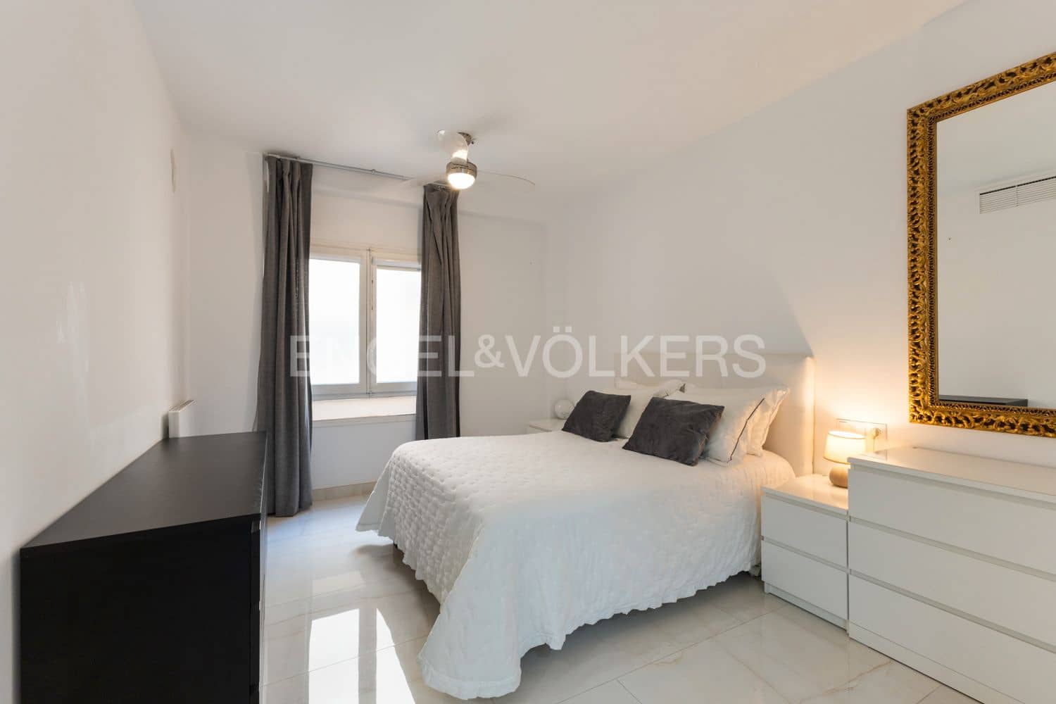 Piso de 5 habitaciones en Castelló de la Plana en venta - 315.000 € (Ref: 9235203)